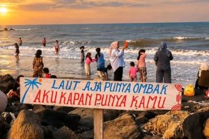 Pantai Betah Sukahaji Indramayu, Spot Santai Menikmati Sunset di Indramayu Barat